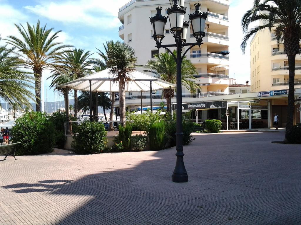 דירות אמפוריבראבה Club Nautic 3 מראה חיצוני תמונה