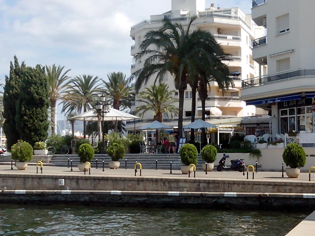 דירות אמפוריבראבה Club Nautic 3 מראה חיצוני תמונה